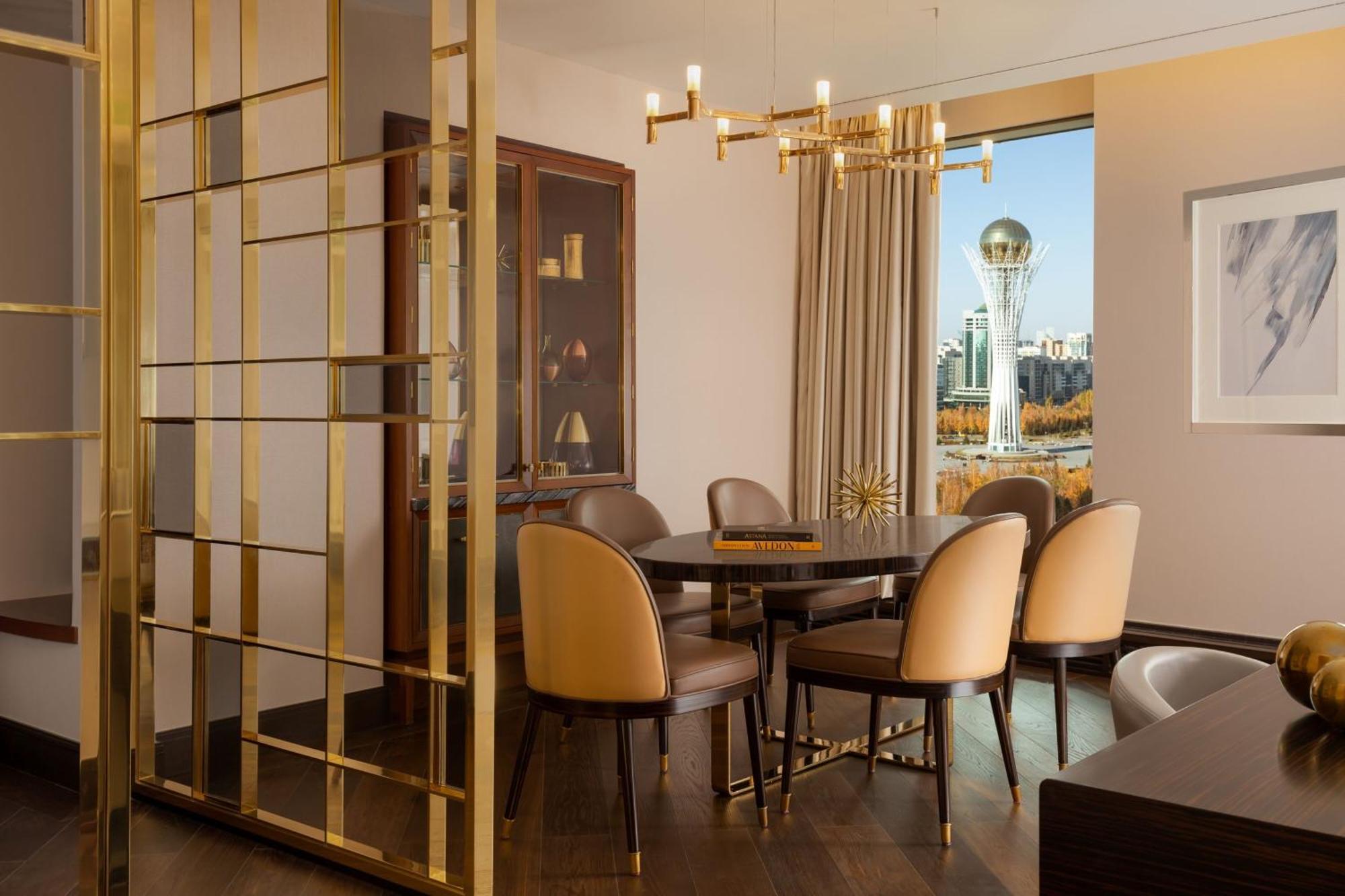 The Ritz-Carlton, Astana Hotel Luaran gambar