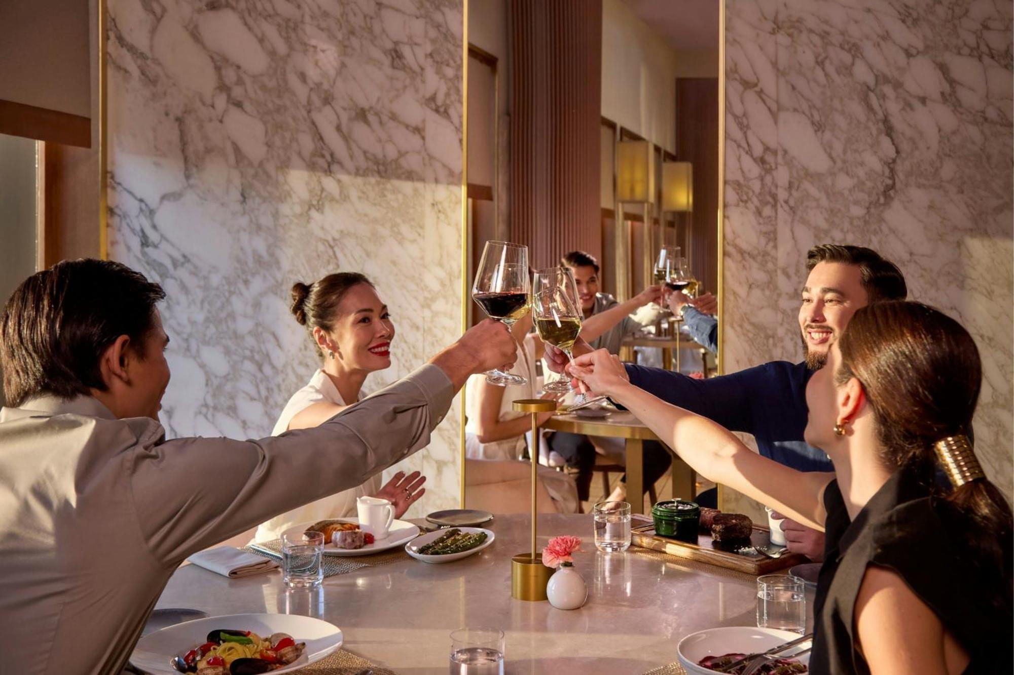 The Ritz-Carlton, Astana Hotel Luaran gambar