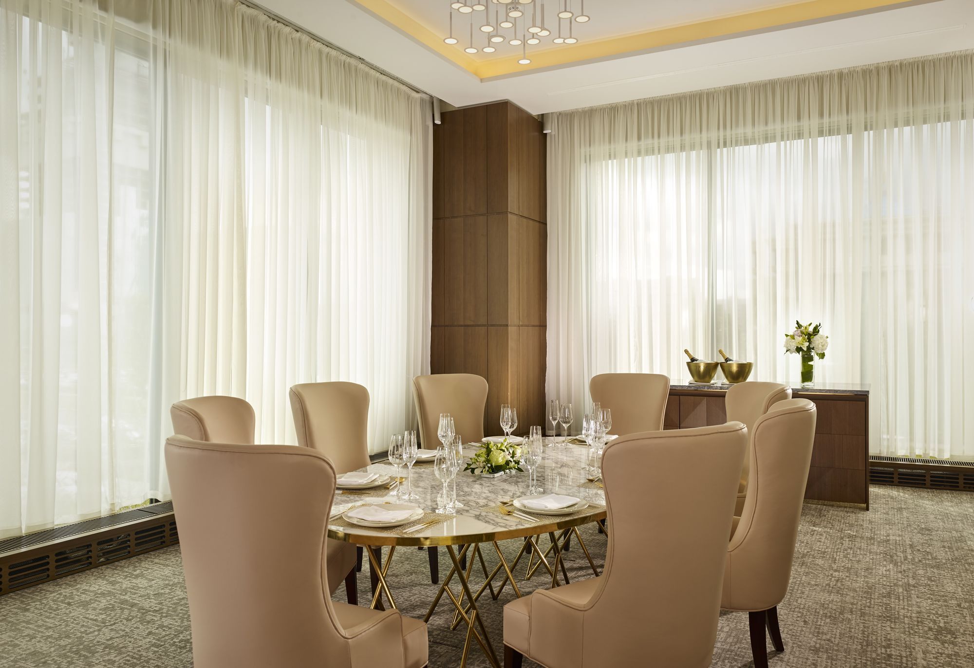 The Ritz-Carlton, Astana Hotel Luaran gambar